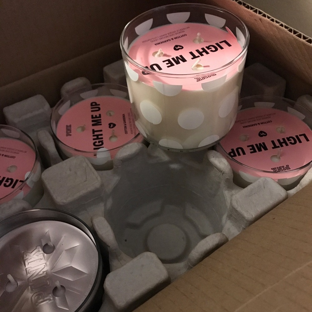 Vs pink 3 wick candles